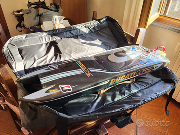 Catamarano RC Zonda carbonio