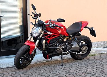 Ducati Monster 1200