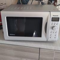 Microonde Panasonic NN-GD468M
