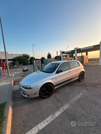 Alfa romeo 147 2ºserie 1.6 benzin 120cv 130mila km