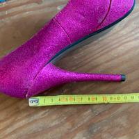 Scarpe eleganti con tacco