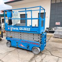 Piattaforma aerea verticale elettrica 10 metri