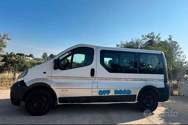 Renault trafic 9 posti 1.9