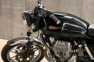 Moto Guzzi V65 SP 1986 – Naked Custom