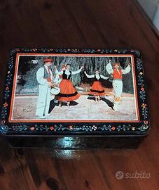 scatola di latta vintage 