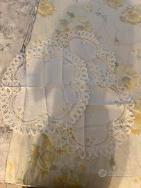 Centri con tela aida per punto croce