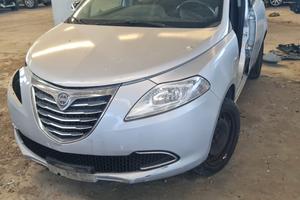 Ricambi lancia Y cofano paraurti anteriore travers