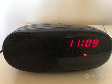 Radiosveglia Grundig come nuova