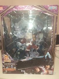 MegaHouse P.O.P Maximum Luffy Gear 4 + VETRINA