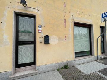 NEGOZIO A MESERO