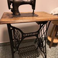 Singer Macchina da cucire con mobiletto