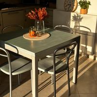 Tavolo e sedie - legno