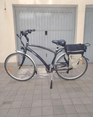 Elegante Bicicletta elettrica stile vintage 
