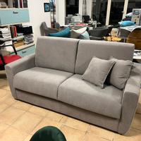 Divani letto nuovo pronta consegna vari colori