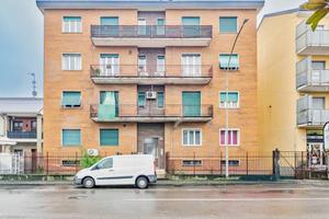 Appartamento di 52 m² con 2 locali e box auto a Se