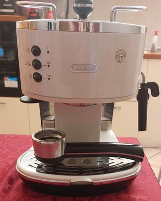macchina del caffè delonghi 