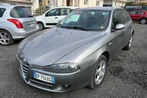 Alfa Romeo 147 1.9 JTD (120) 5 porte Distinctive