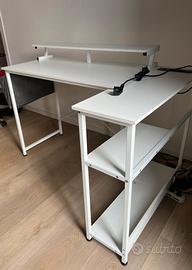 scrivania bianca