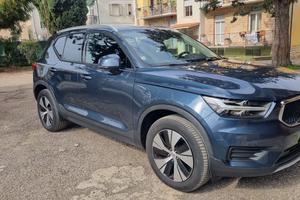 Volvo xc40 T2