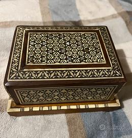 SCATOLA PORTASIGARETTE CON CARILLON VINTAGE