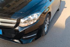 Mercedes classe B anno 2017