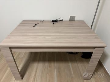 Tavolo effetto legno 130x100x86h. Allungabile