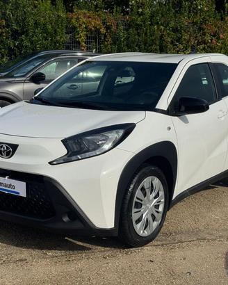 TOYOTA Aygo X Active 1.0cc 72cv AUT. CAMERA POST