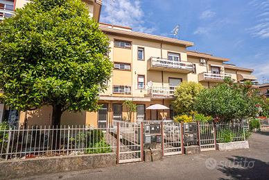 BILOCALE CON CANTINA