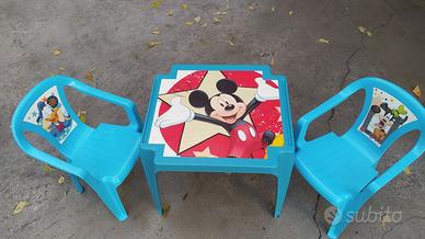 Tavolo e due sedie bambino serie Disney