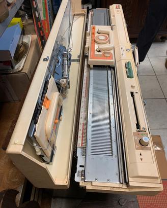 Macchina per maglieria Brother kh860