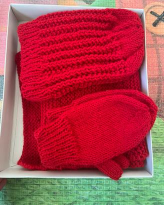 Set lana FATTO A MANO 2 / 3 anni circa