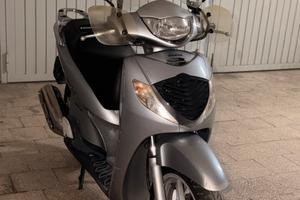 Honda sh 125 2006