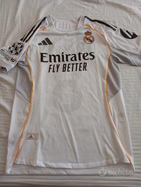 Real madrid home 25-26 #8 Valverde