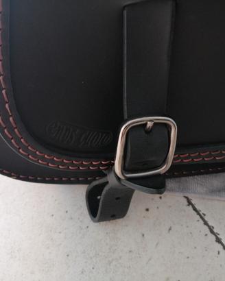Borsa ends cuoio sgancio rapido per sportster 