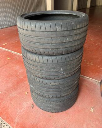Pneumatici Bridgestone sport 245/30/20