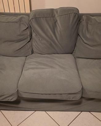 2 divani Ikea Ektorp + poggiapiedi contenitore