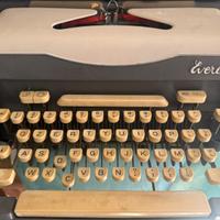 Macchina da scrivere Everest