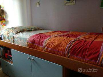 Letto singolo con ante e cassetti