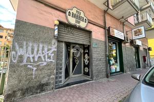 NEGOZIO A SALERNO