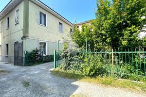 CASA INDIPENDENTE A CERNUSCO SUL NAVIGLIO