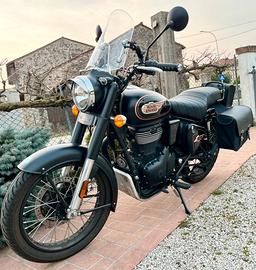 Royal Enfield Bullet 350 black gold