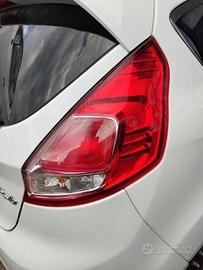 Fanale posteriore destro FORD FIESTA del 2015