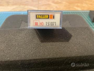 FALLER-151071. Personaggi spedizionieri “DHL” h0