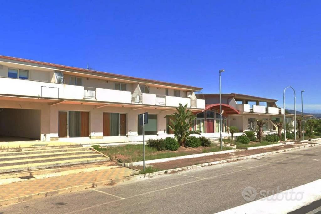 Immobile in asta di 241 m² a San Sostene - Vista 2