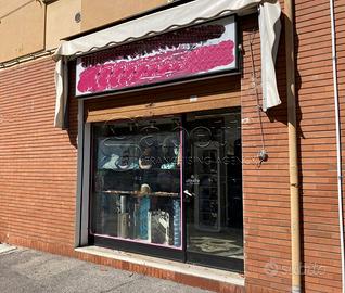 Negozio Ferrara [ML465VCG]