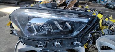Faro destra Mercedes gla 2023