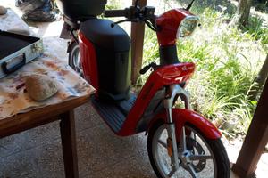 Scooter elettrico nuovo come 125 cc