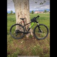 MTB CUBE Acid EAGLE 29”