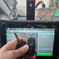 Duplicazione chiave auto con telecomando Seat Alte