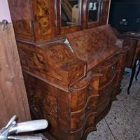 trumo antico in noce 